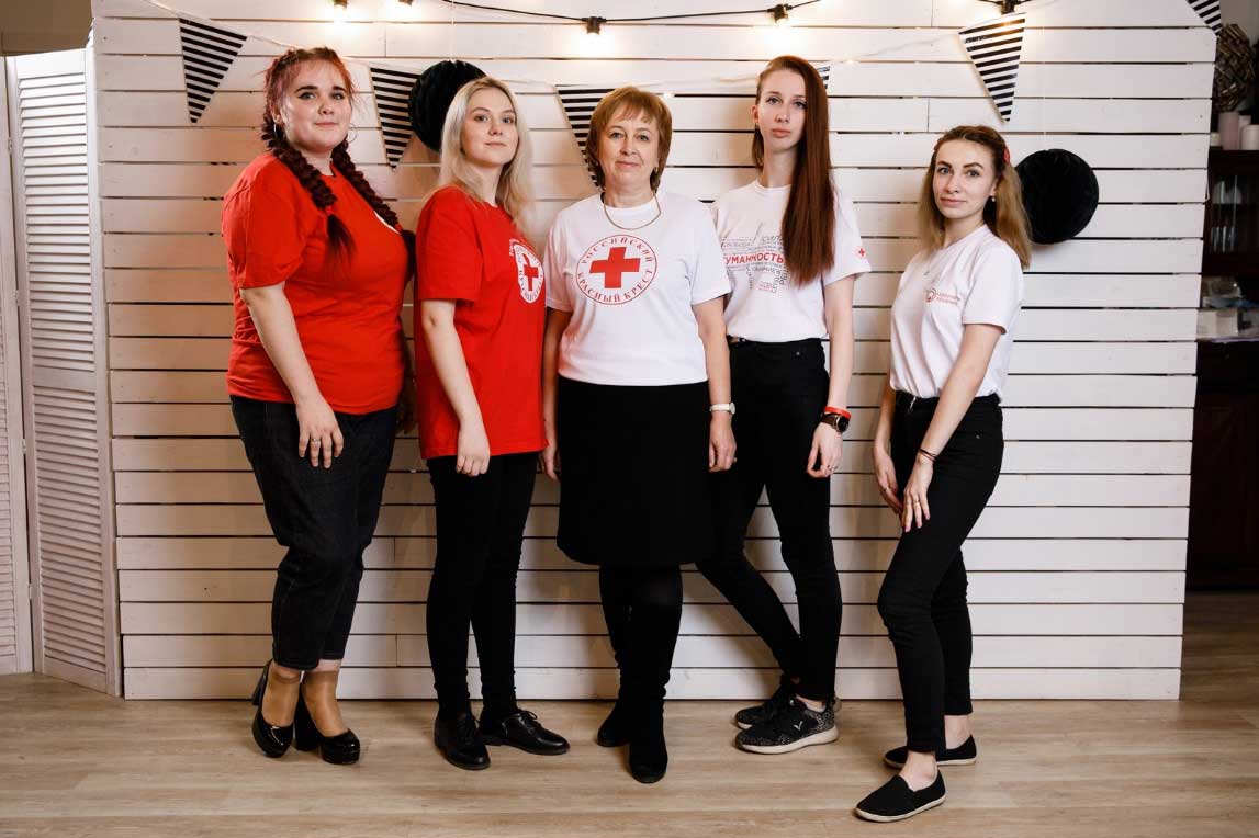 Команда Боровичского педагогического колледжа на Форуе добровольцев Красного Креста в Великом Новгороде